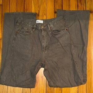 Zara Women’s Gray Straight Jeans